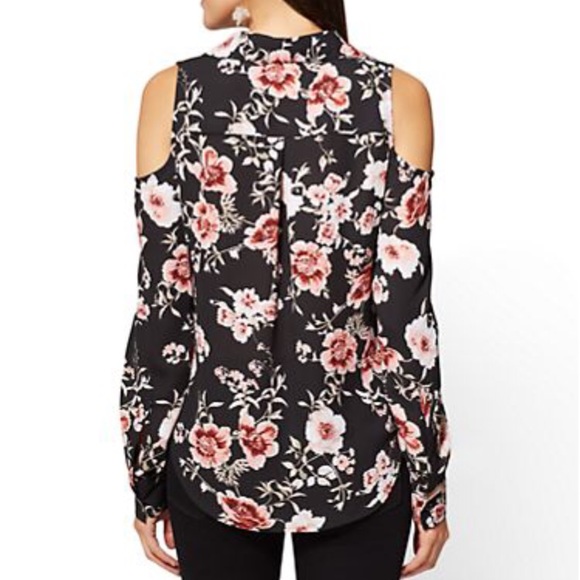 NWT floral open shoulder blouse - Picture 4 of 4